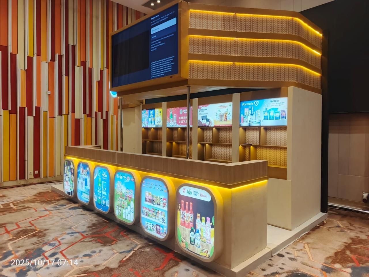 Crystalin x Garuda Indonesia themed mall activation