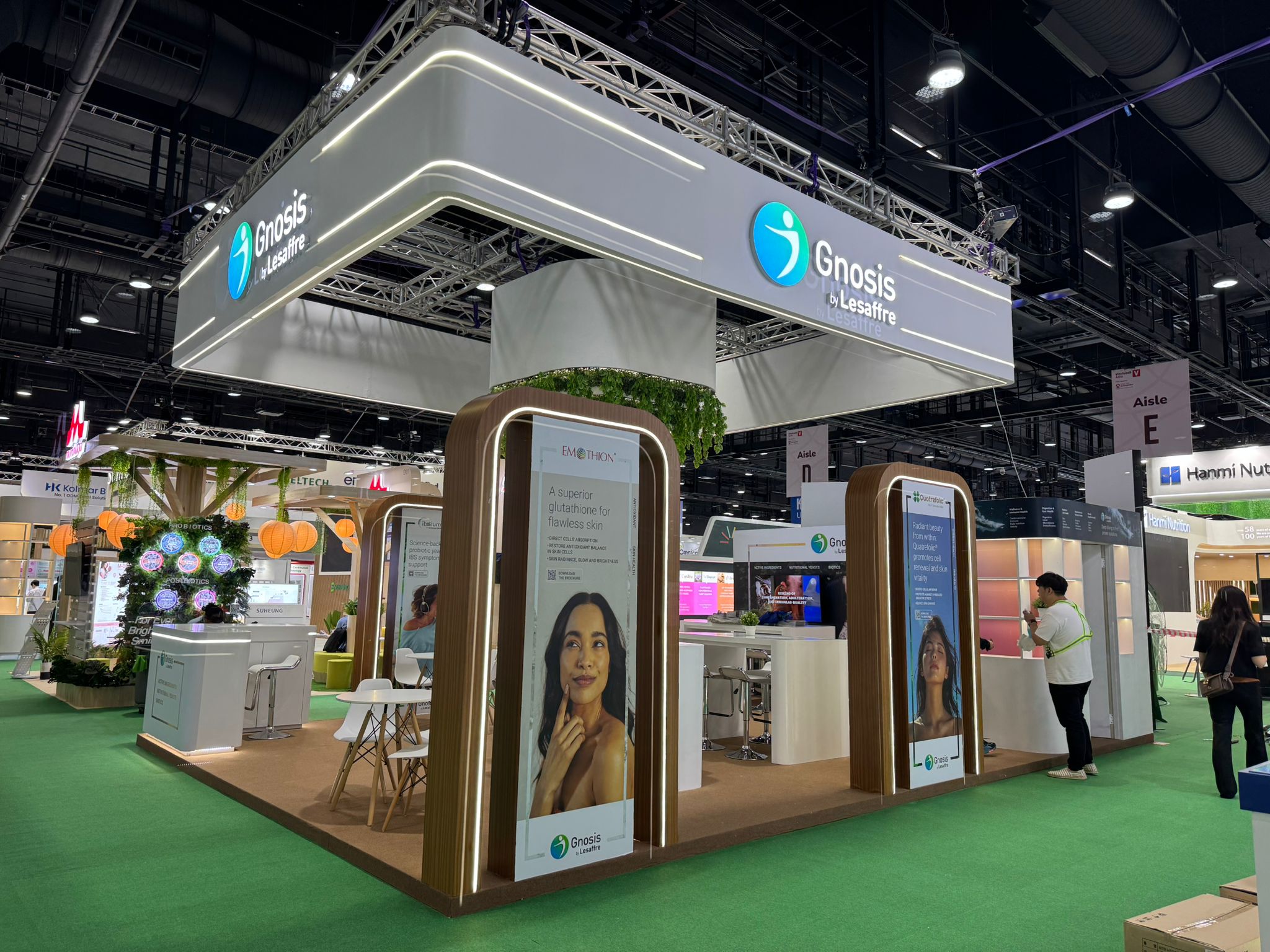 Beyond The Vines mall pop-up Thailand